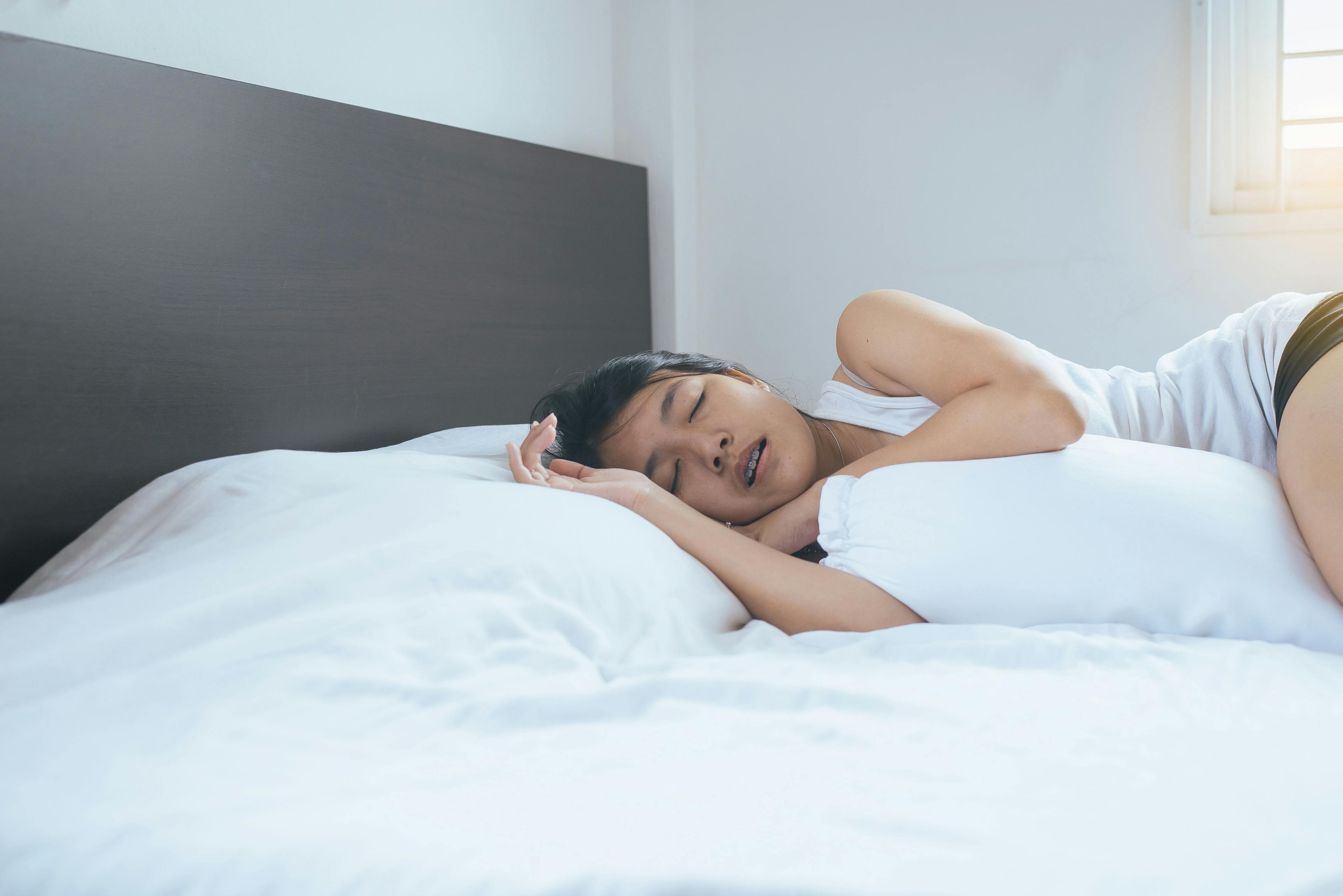 Sleep Spindles: A Comparison in Young Patients with Schizophrenia and Anti-NMDAR Encephalitis